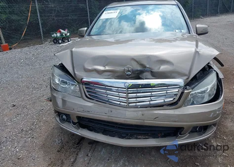 2010 Mercedes-Benz C 300 Luxury 4Matic/Sport 4Matic z USA, uszkodzony, nr VIN WDDGF8BB6AF412471